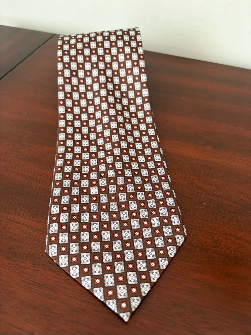 L’Art D’espace Men’s Designer Tie Polyester Geometric Brown, Orange, White 60.5”